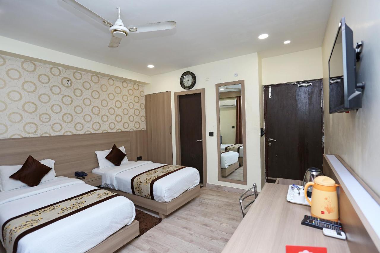 OYO 5663 GS Inn Chinhat Exterior foto