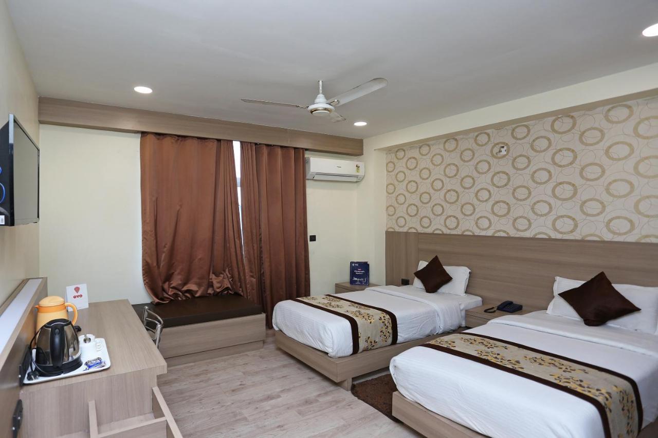 OYO 5663 GS Inn Chinhat Exterior foto