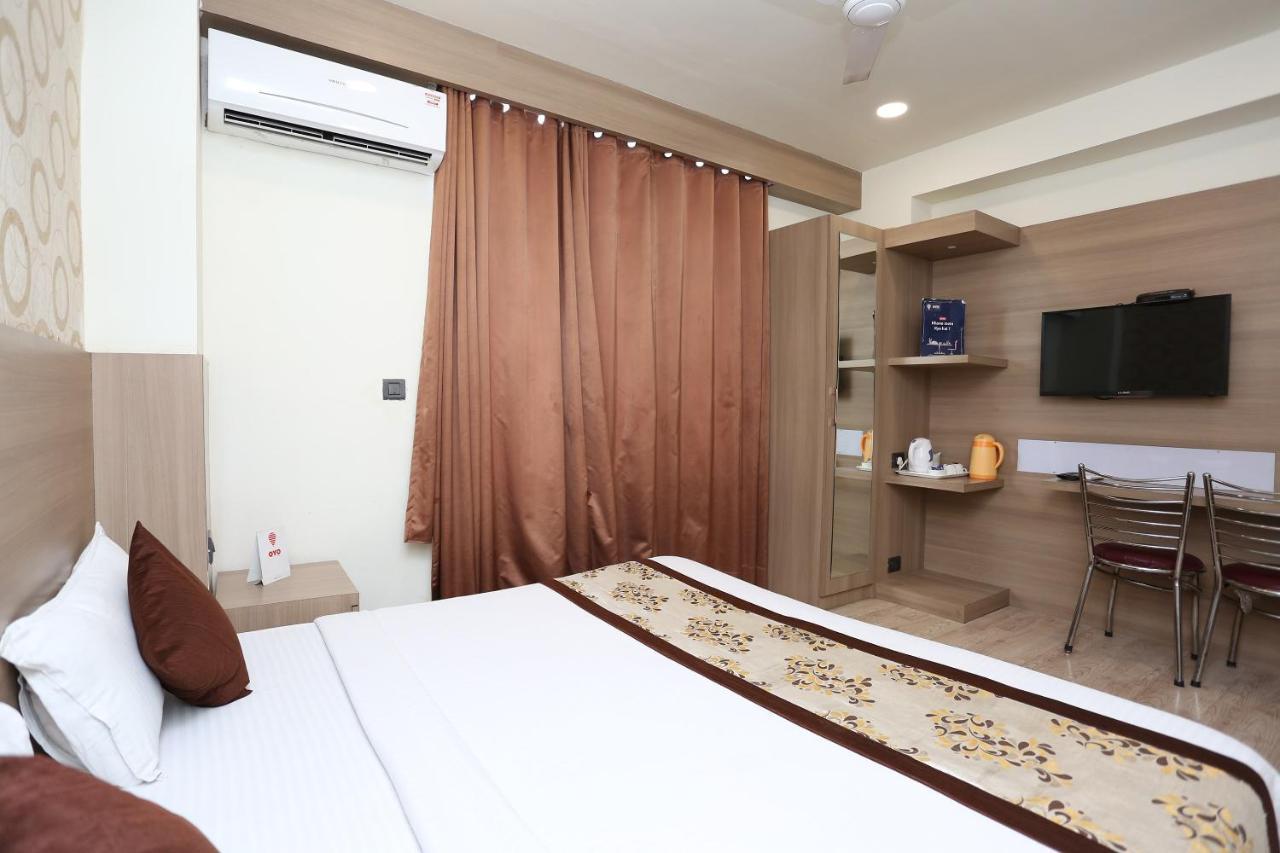 OYO 5663 GS Inn Chinhat Exterior foto
